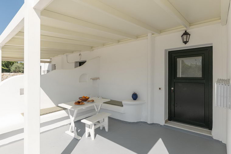 Ground floor double studio